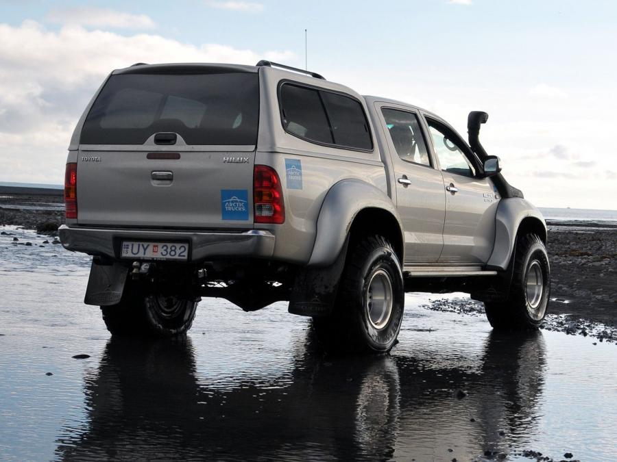  Toyota Hilux Double Cab AT35 Arctic Trucks 2007 года  (фото 19 из 23)